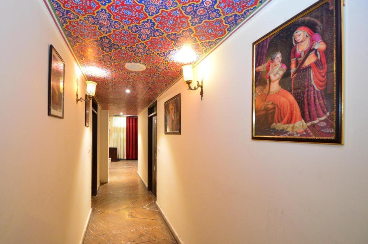 Hotel Surya Garh Dźajpur Zewnętrze zdjęcie